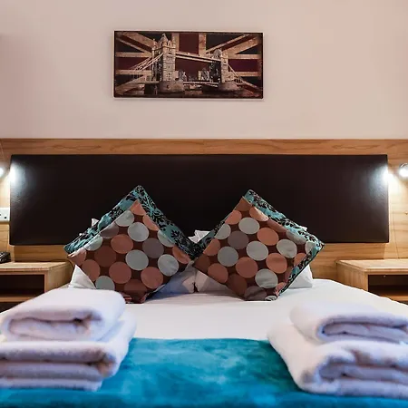 Arinza Hotel, London