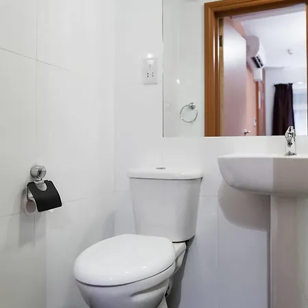 Hotel Arinza Hotel, London 3*