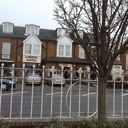 Lindal Hotel 2*