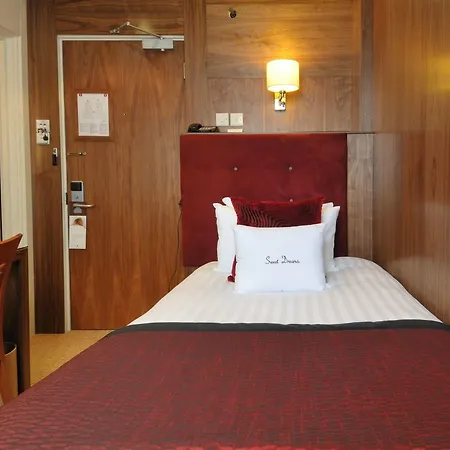 Doubletree By Hilton - West End Szálloda 4*