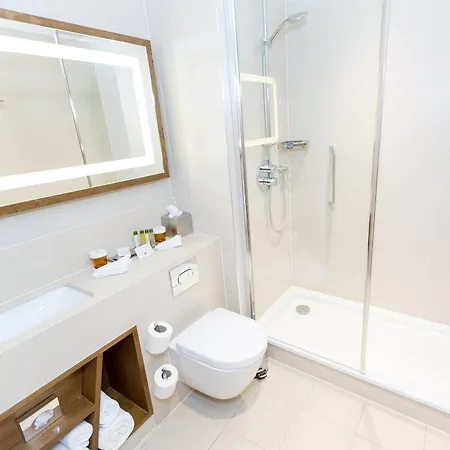 Park Grand Hyde Park Otel 4*