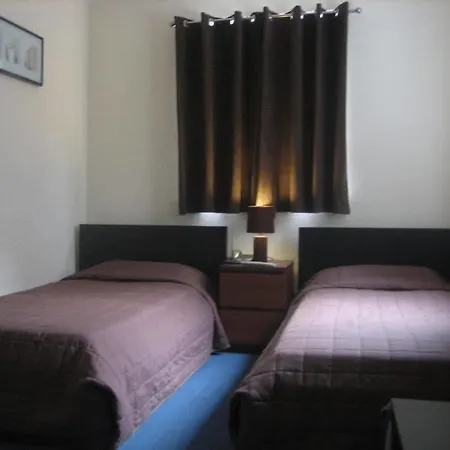Hotel Adare