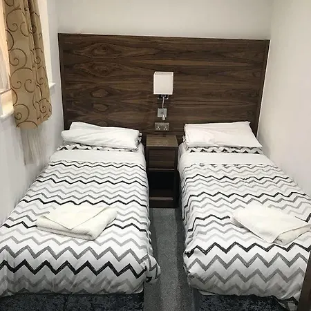 Lih Hotel 2*