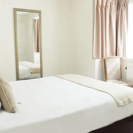 15 Basil Street Knightsbridge, Luxury Serviced 5* London
