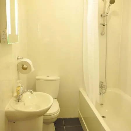 Casuarina Tree Bed & Breakfast Mitcham