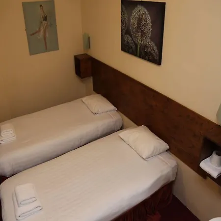 Casuarina Tree Bed & Breakfast Mitcham