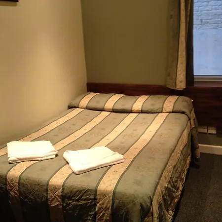 Hotel Westbury 3*