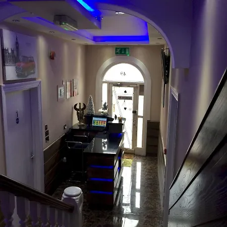 Bed & Breakfast The Crystal Croydon
