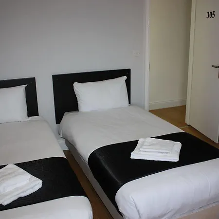 Park @ Finsbury Park 3* London
