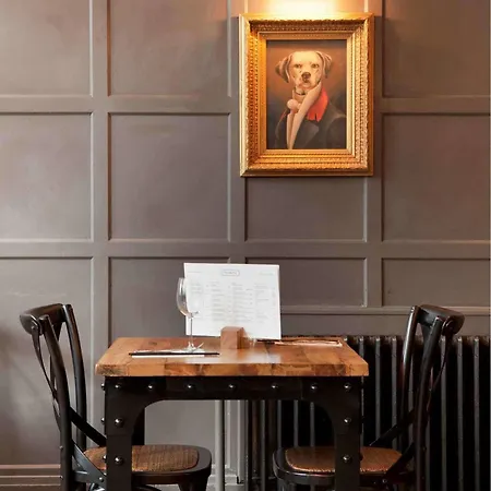 The One Tun Pub &