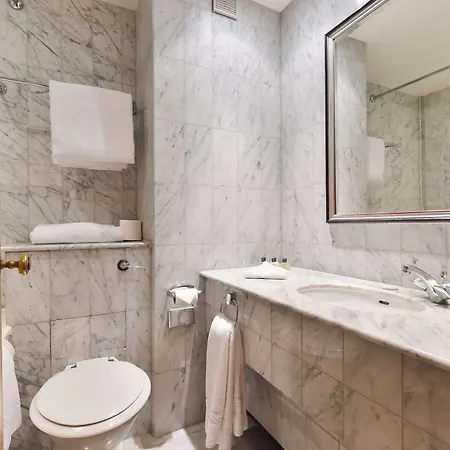 فندق Park Lane Mews 4*