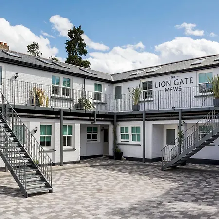 Hotel The Lion Gate Mews 4*