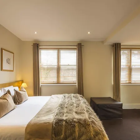 The Resident Kensington Hotel London