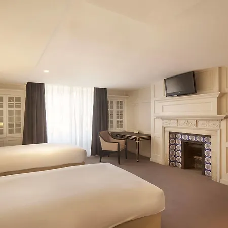 Nottingham Place Hotel 4*