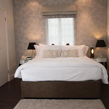 Hotel The Pillar London