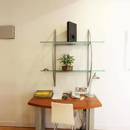 Princes Square Apartment