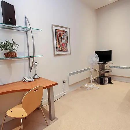 Princes Square Apartment