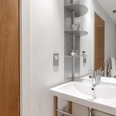 Princes Square Apartment