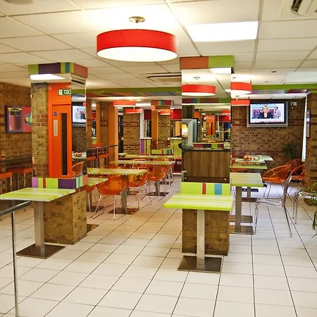 Hotel Ibis Styles Walthamstow 3*