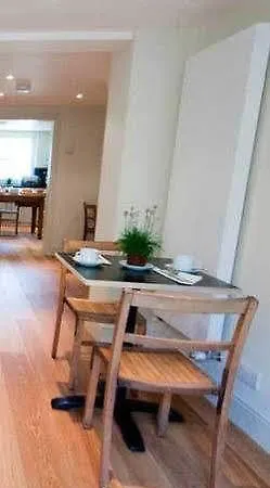 Kennington Bed & Breakfast 4*