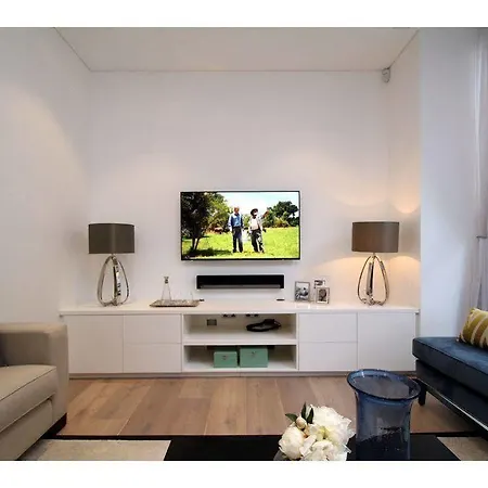 Chiltern And Baker Luxury Apartament *