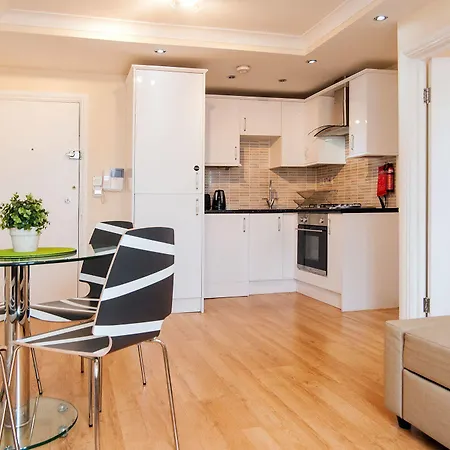 Kings Cross Apartment *