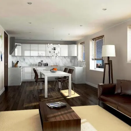 Protem Lincoln Plaza Apartment London