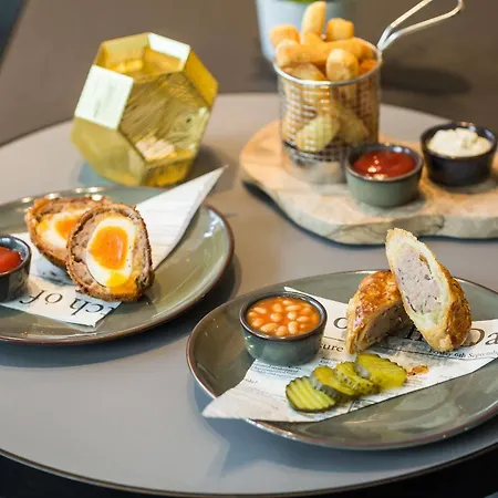 Park Plaza London, Park Royal Londýn