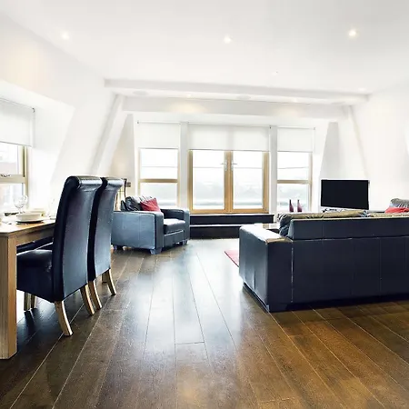 Clerkenwell One Apartment London