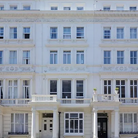 Gallery Hyde Park Ostello *