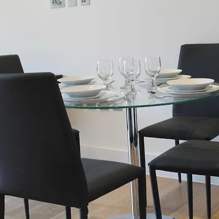 Apartment Portobello Square *
