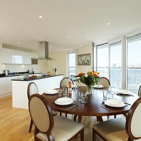 Apart-hotel Saco Canary Wharf - Trinity Tower 4*