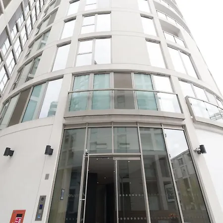 Saco Canary Wharf - Trinity Tower Apart-hotel Londres