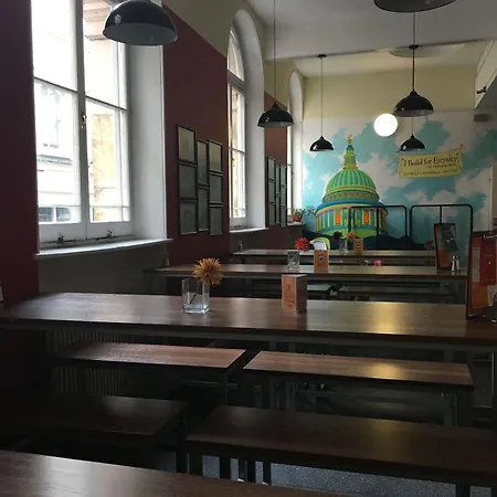 Yha St Paul's *