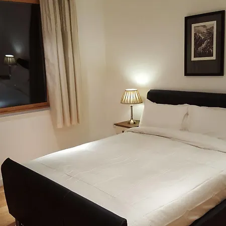 East Croydon Apartments - Just 3 Mins Walk To East Croydon Station Apartment *