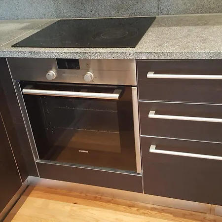 Apartment East Croydon Apartments - Just 3 Mins Walk To East Croydon Station Croydon