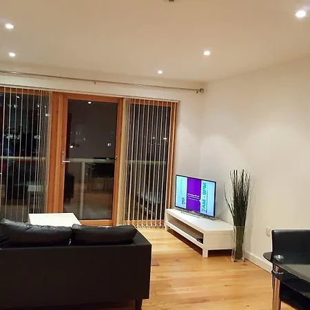 East Croydon Apartments - Just 3 Mins Walk To East Croydon Station Apartment Croydon