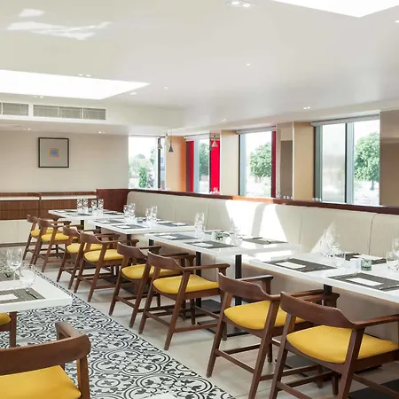 Hyatt Place West London Hayes Hotel