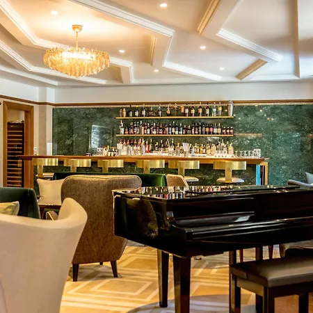 Devonshire Club & Hotel 5*