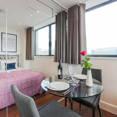 Apartment Swiss One London