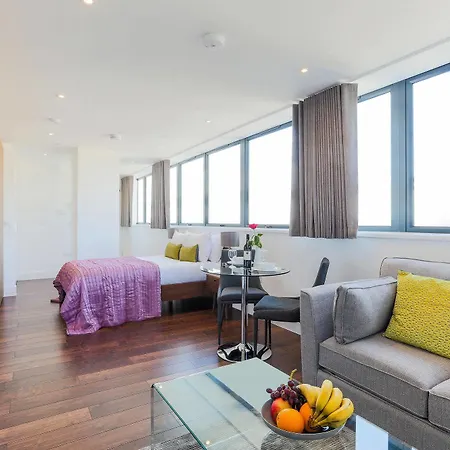 Apartment Swiss One London
