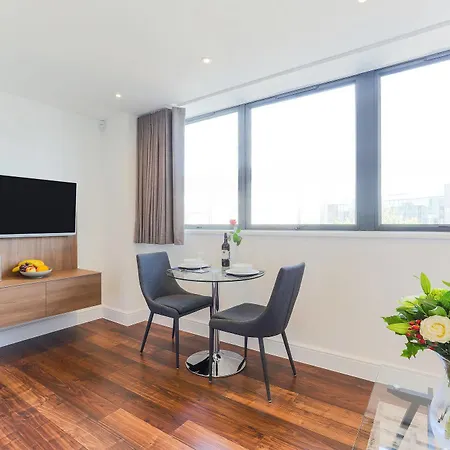 Apartment Swiss One *