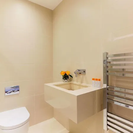 Apartment Swiss One *