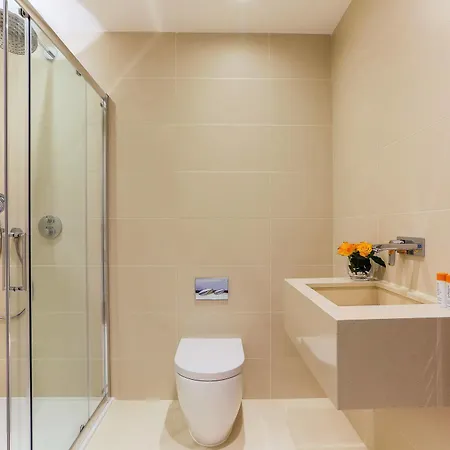 Apartment Swiss One *