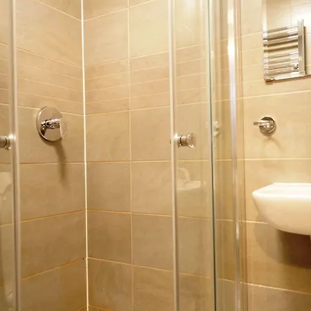 Bed & Breakfast Comfotel Prpl 3*
