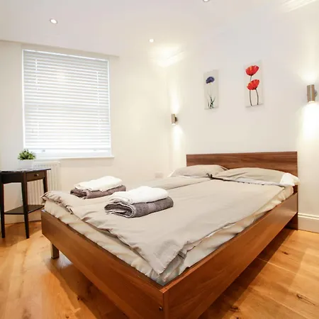 Park Views 4* London