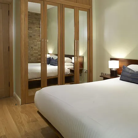 Gate House Apartments, Towerbridge Apartment London