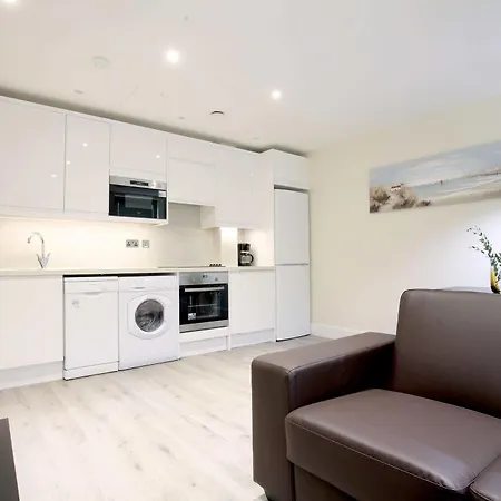 Valet Wembley Apartment Wembley