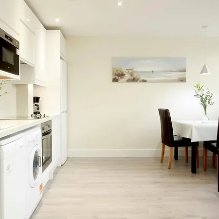 Valet Wembley Apartment *