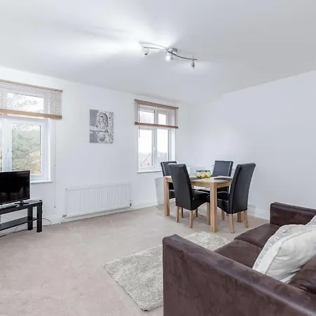 Royal 4* West Drayton (Middlesex)